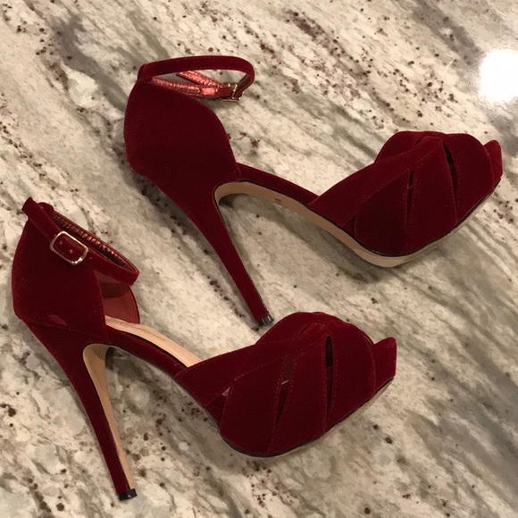 Red velvet heels 8 - Picture 5 of 5